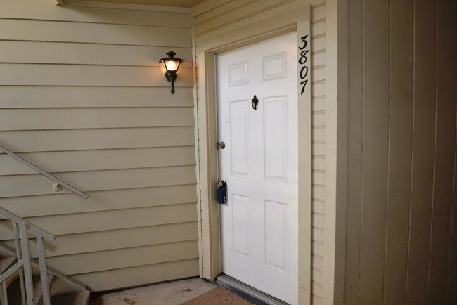 11201 Lynbrook Dr-Unit -3807 in Houston, TX - Building Photo - Building Photo
