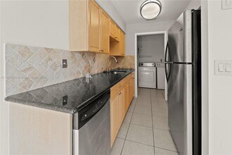 1402 SW 9th Ave in Fort Lauderdale, FL - Building Photo - Building Photo