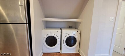 18 Olive St in Bloomfield, NJ - Building Photo - Building Photo