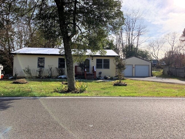 property at 1805 Indian Ridge Rd