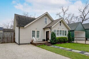 818 Wilkes St in Houston, TX - Building Photo