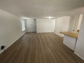 2418 W Northgate Dr in Irving, TX - Building Photo - Building Photo