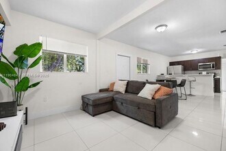 4764 NW 11th Ave in Miami, FL - Building Photo - Building Photo