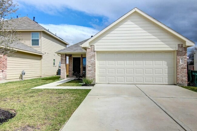property at 5506 Plantation Forest Dr