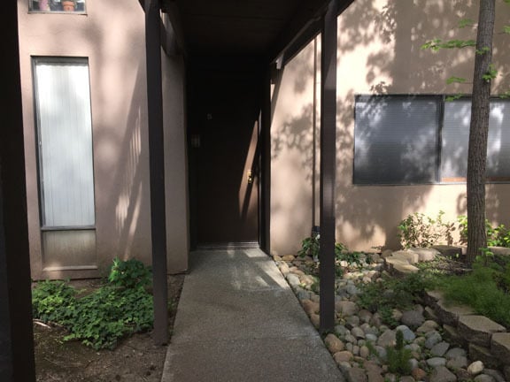 658 Woodside Sierra in Sacramento, CA - Building Photo - Building Photo