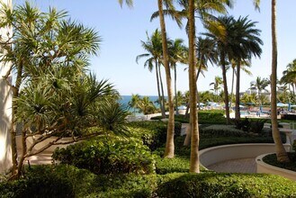 3200 N Ocean Blvd, Unit 406 in Fort Lauderdale, FL - Foto de edificio - Building Photo