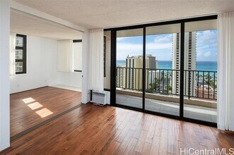 201 ?Ohua Ave in Honolulu, HI - Building Photo - Building Photo