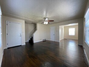 2003 W 33rd St-Unit -2003 in Sioux Falls, SD - Foto de edificio - Building Photo