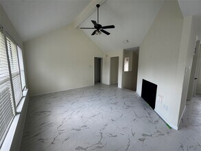 12827 Waybridge St in Sugar Land, TX - Building Photo - Building Photo