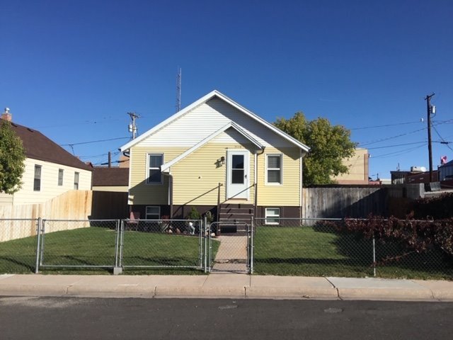 2110 E 13th St in Cheyenne, WY - Building Photo