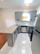 5650 Elmwood Ave, Unit 2 in Philadelphia, PA - Building Photo - Building Photo