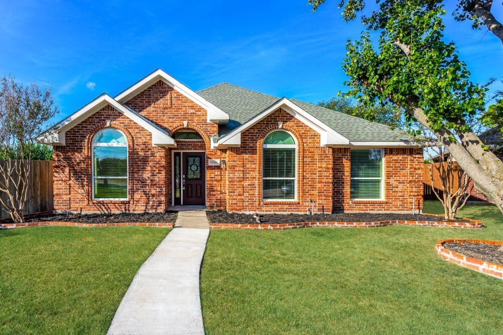 8082 Durham Dr in Frisco, TX - Building Photo