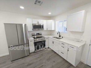 7412 N 62nd Ave in Glendale, AZ - Building Photo - Building Photo