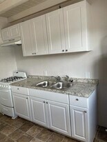 233 Dallas St NE in Albuquerque, NM - Building Photo