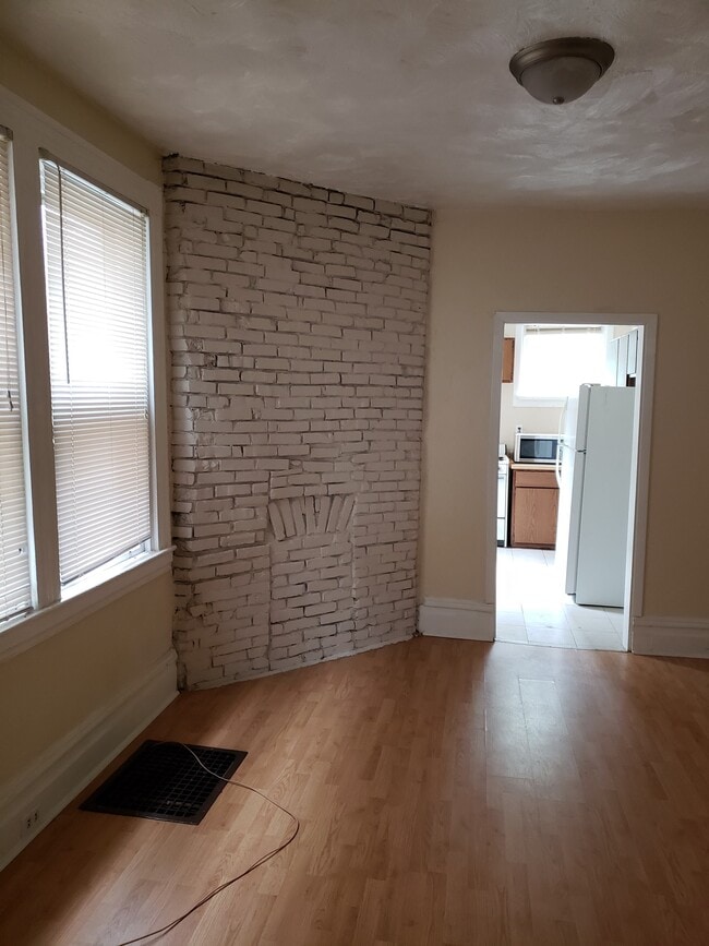 864 Mirror St, Unit #1