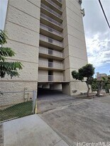 1687 Pensacola St in Honolulu, HI - Building Photo