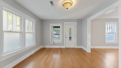 32 M.L.K. Jr Blvd in Fayetteville, AR - Building Photo - Building Photo