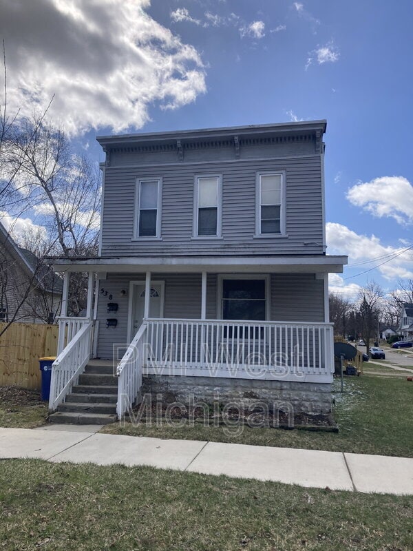 property at 538 Spencer St NE