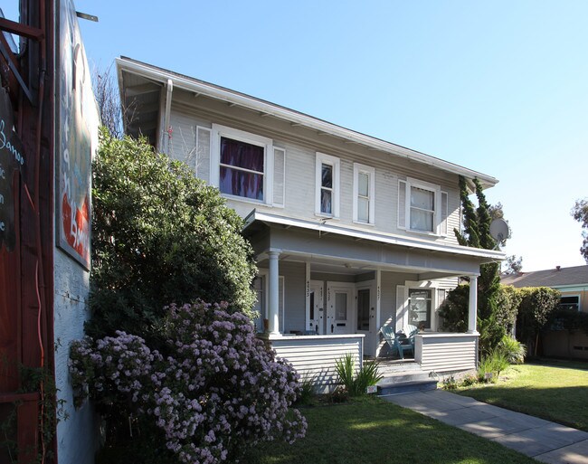 4627-4633 Park Blvd in San Diego, CA - Foto de edificio - Building Photo