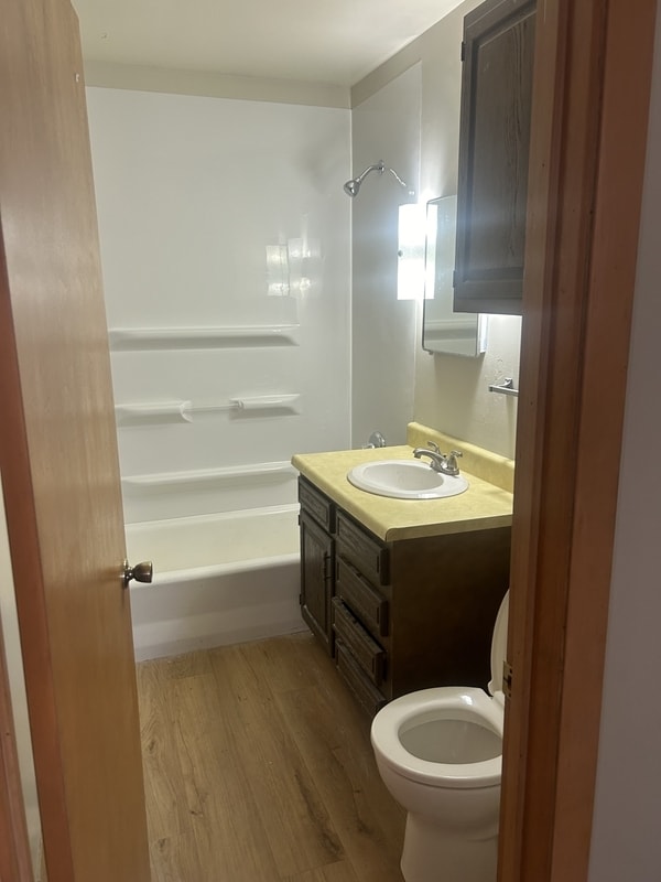 2754 A Ave NE in Cedar Rapids, IA - Building Photo - Building Photo