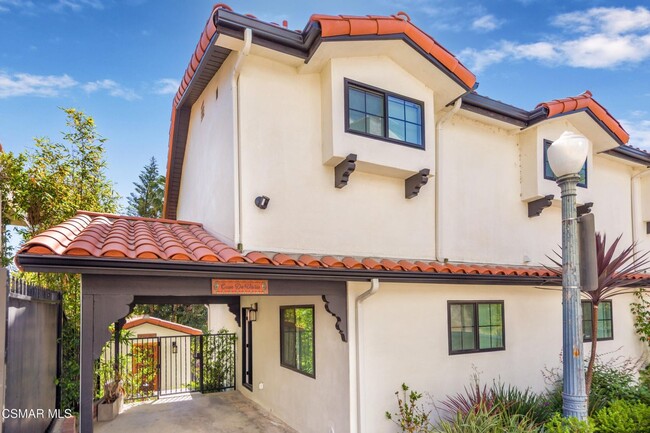 1374 Miller Pl in Los Angeles, CA - Building Photo - Building Photo