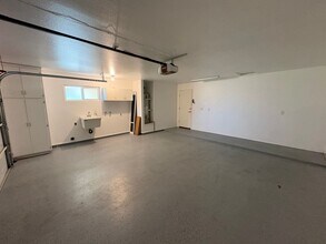 4230 W Grove Ct in Visalia, CA - Building Photo - Building Photo