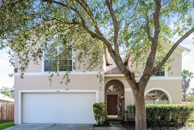 property at 1721 Scotch Pine Dr