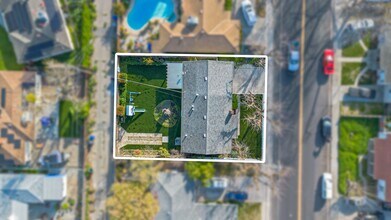 1415 W Roseburg Ave in Modesto, CA - Building Photo - Building Photo