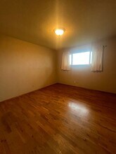 91404 N Coburg Rd in Eugene, OR - Building Photo - Building Photo