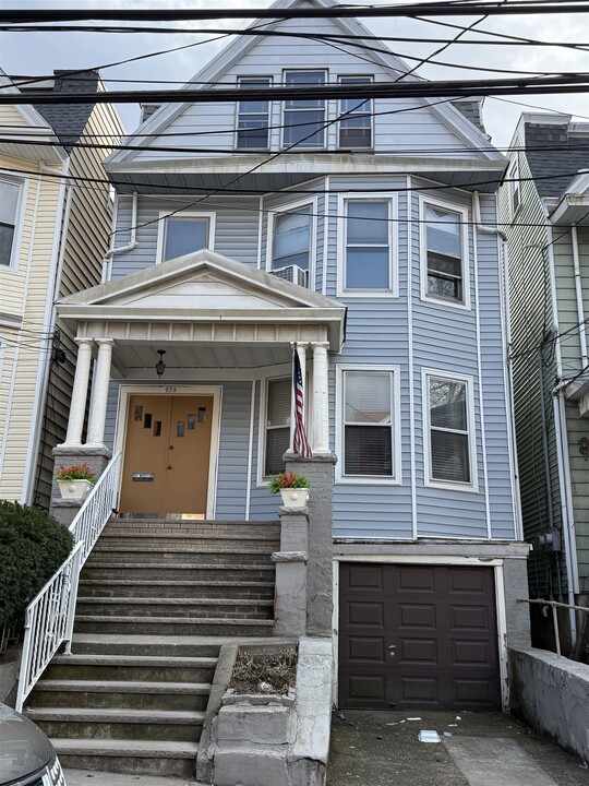 223 Jewett Ave-Unit -2 in Jersey City, NJ - Building Photo