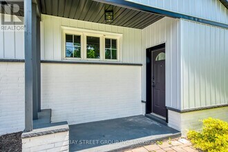 445 Samford Pl in Oakville, ON - Building Photo - Building Photo