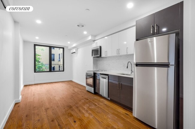property at 2316 Clarendon Rd