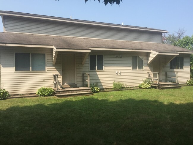 714 Division St in Big Rapids, MI - Building Photo - Building Photo