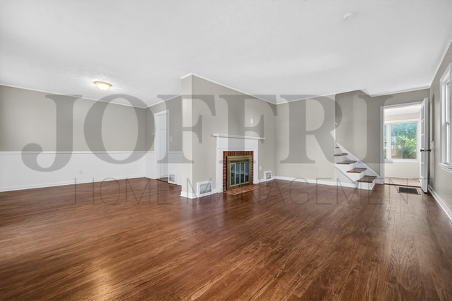property at 21012 Hillgrove Ave
