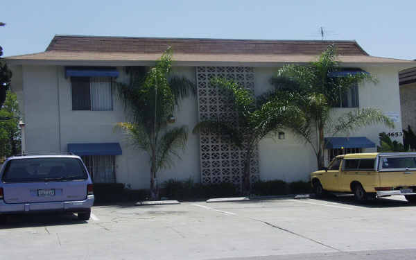 4653 32nd St in San Diego, CA - Foto de edificio - Building Photo