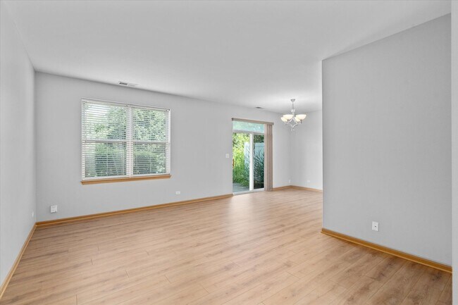 484 Majestic Ln in Oswego, IL - Building Photo - Building Photo