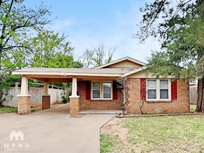 2105 26th St in Lubbock, TX - Building Photo - Building Photo