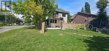 4229 Bloor St W in Toronto, ON - Building Photo - Building Photo
