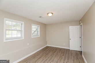 4318 Compton Cir in Powder Springs, GA - Building Photo - Building Photo