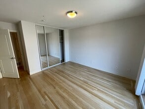 1670 Kirkwood Ave in San Francisco, CA - Building Photo - Building Photo