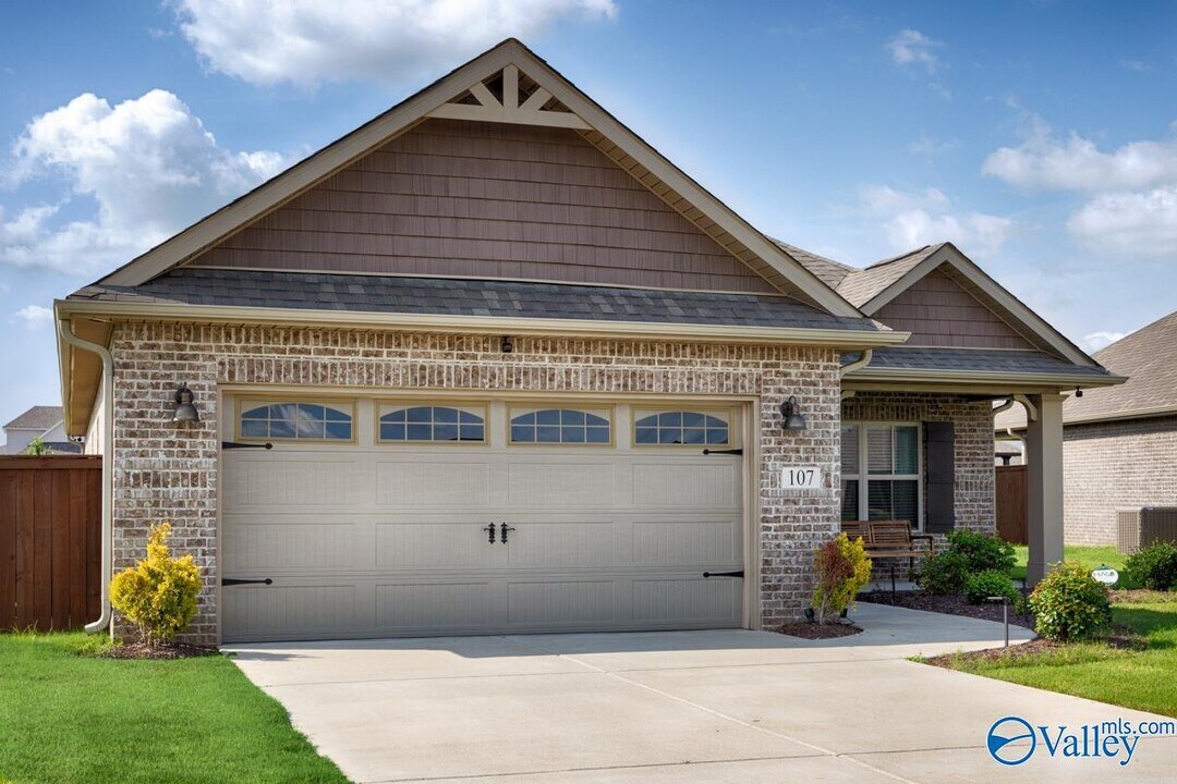 107 Havner Dr in Hazel Green, AL - Building Photo