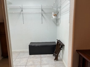 73-987-987 Kukuinui St in Kailua Kona, HI - Building Photo - Building Photo