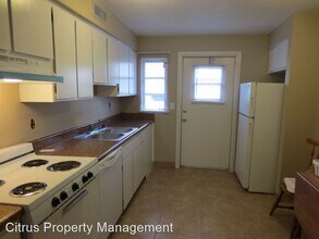3022 Fairway Ln-Unit -Unit D in Orlando, FL - Building Photo - Building Photo