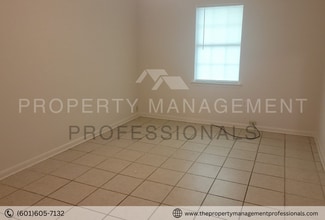 352 Brendalwood Cove in Brandon, MS - Foto de edificio - Building Photo