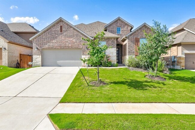 property at 3320 Columbus Way