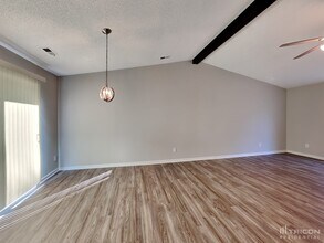 5820 Old Meadow Rd in Charlotte, NC - Building Photo - Building Photo