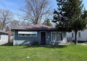 12510 Summerland Ave in Cleveland, OH - Building Photo