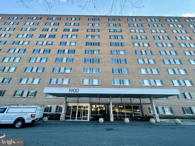 1900 Lyttonsville Rd, Unit 1302 in Silver Spring, MD - Building Photo - Building Photo