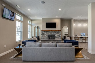 Thornton Hall in Reynoldsburg, OH - Foto de edificio - Interior Photo