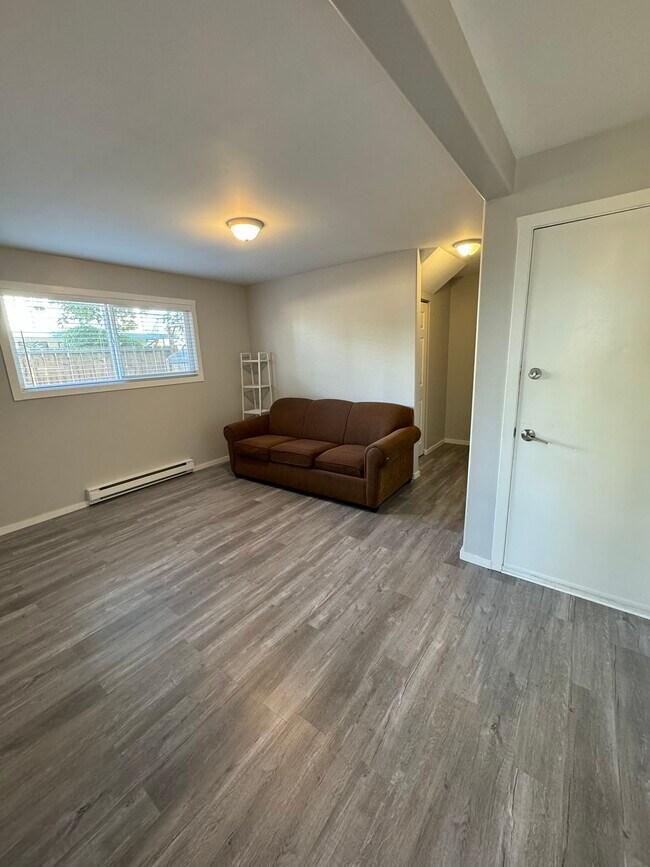 600 Cambridge Crescent in Kamloops, BC - Building Photo - Building Photo